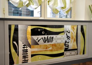 Decorazione a mano in metallo laccato per appartamenti