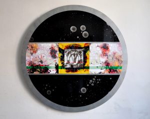 decorazioni in plexiglas e metallo